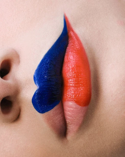 'LIVING CANVAS'