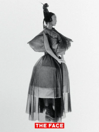 COMME des GARÇONS