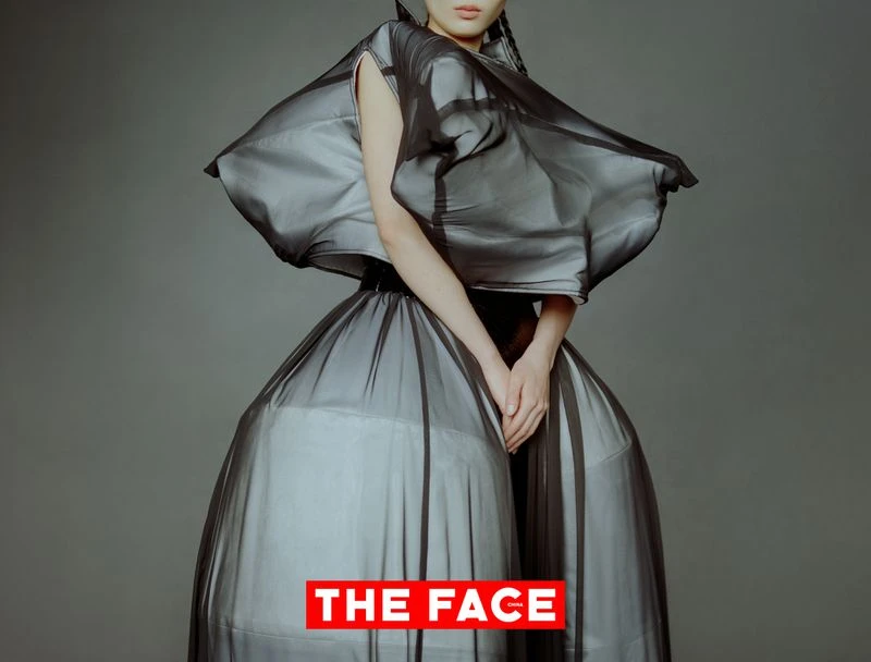 COMME des GARÇONS