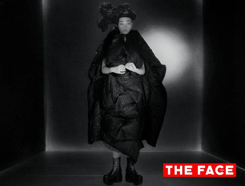 COMME des GARÇONS