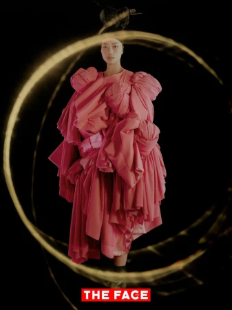 COMME des GARÇONS