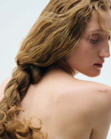Douglas Cosmetics Hair Generic Campaign