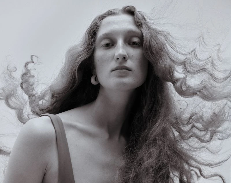 Douglas Cosmetics Hair Generic Campaign