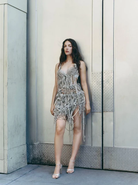 Ella Hunt Is Bringing It All Together