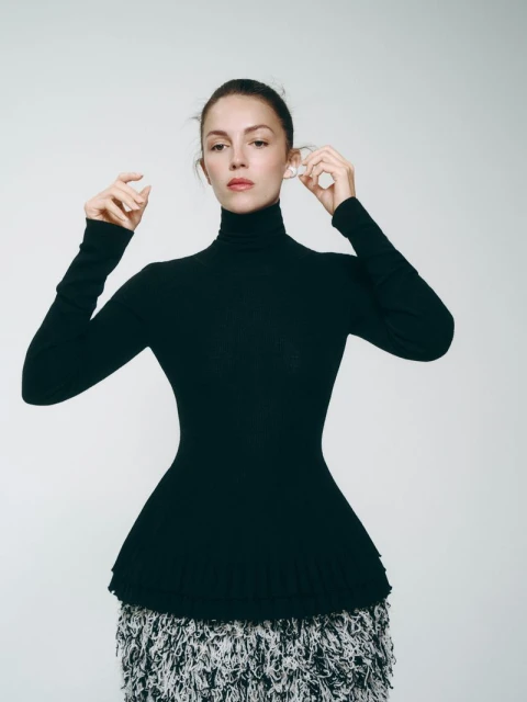 Ella Hunt Is Bringing It All Together