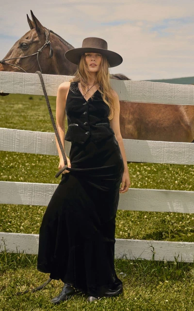 Moda Operandi x Cara Cara
