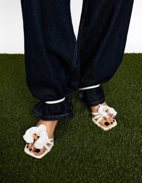 New In Botanic Sandals