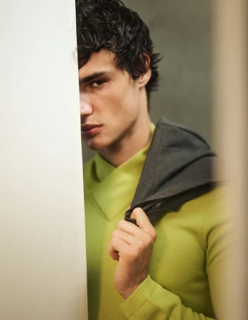 Who's the Boss? Fernando Lindez