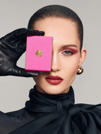 HERRERA BEAUTY x Eyeconica Eyeshadow