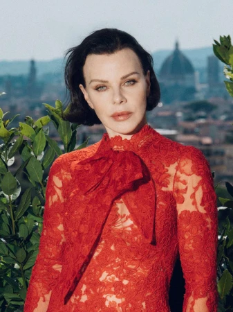 Debi Mazar