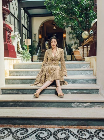 Debi Mazar