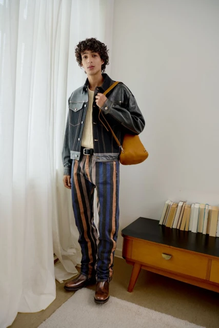 AW 26