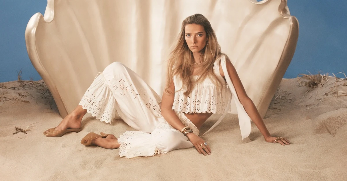 Chloé à la Plage 2026