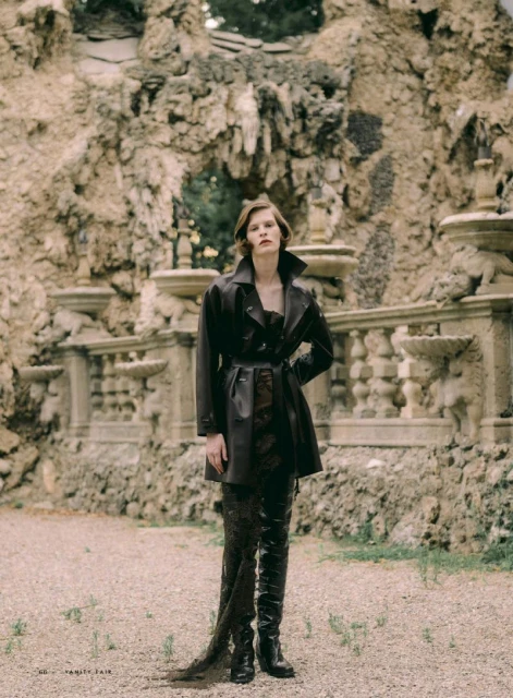 Ritratto Di Signora