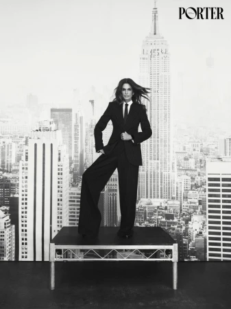 Incredible Woman With Cindy Crawford