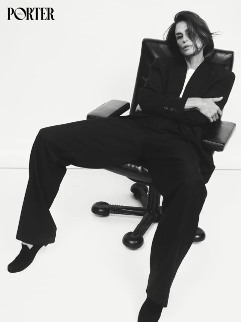 Incredible Woman With Cindy Crawford