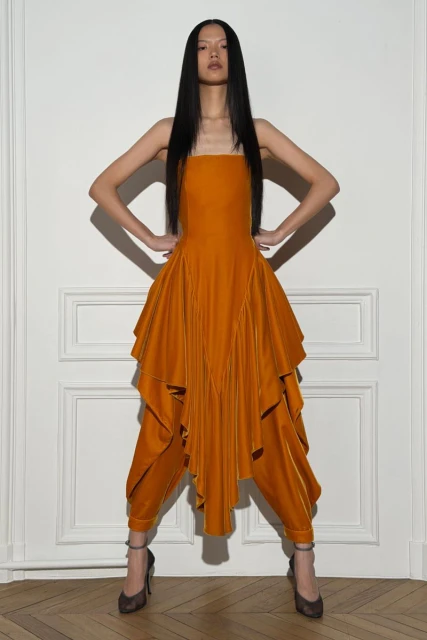 Fashion’s Hottest New Looks on It’s ...