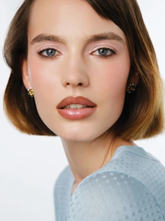 Beauty with Anna