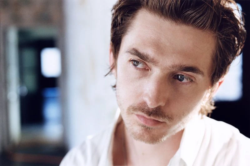 The unknowable Austin Abrams