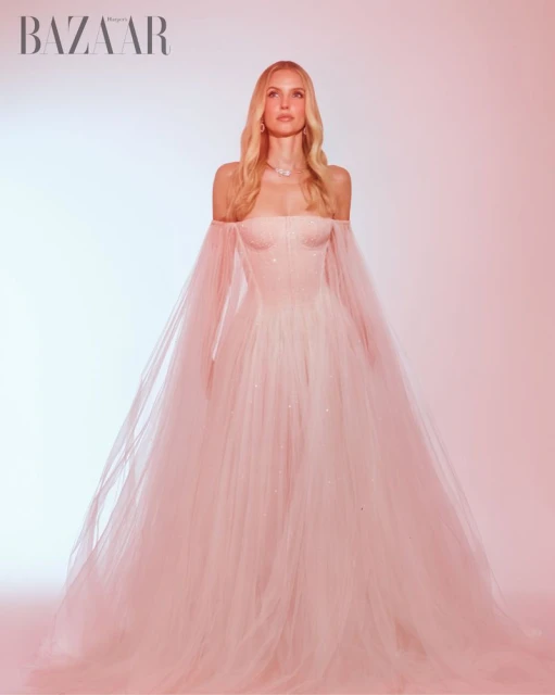 Leonie Hanne: Fashion, Freedom, and ...