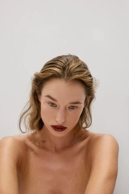 Smashbox Dual Filter is designed to ...