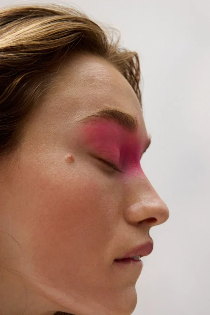 Smashbox Dual Filter is designed to ...