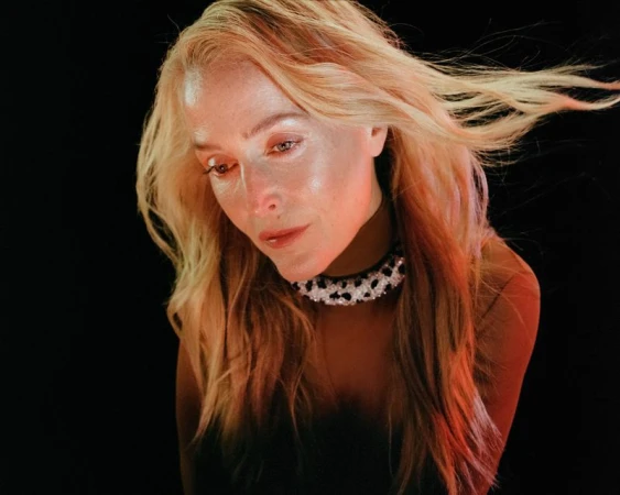 Gillian Anderson Can Haunt Us Anytime