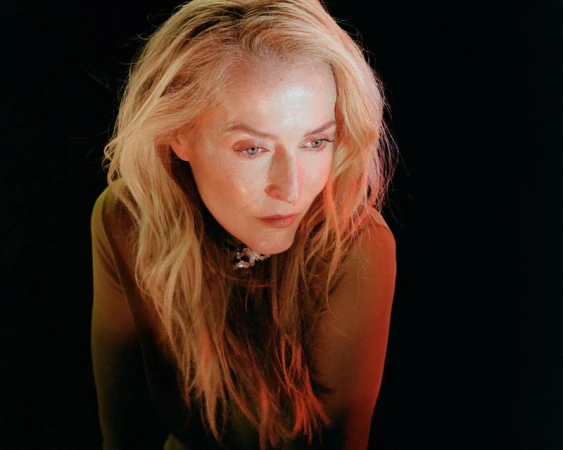 Gillian Anderson Can Haunt Us Anytime