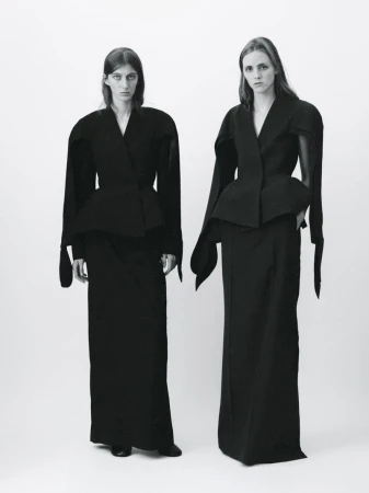 Institution Collection 04