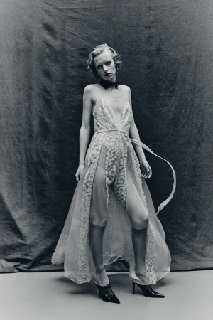 Claude by Thomas Hauser