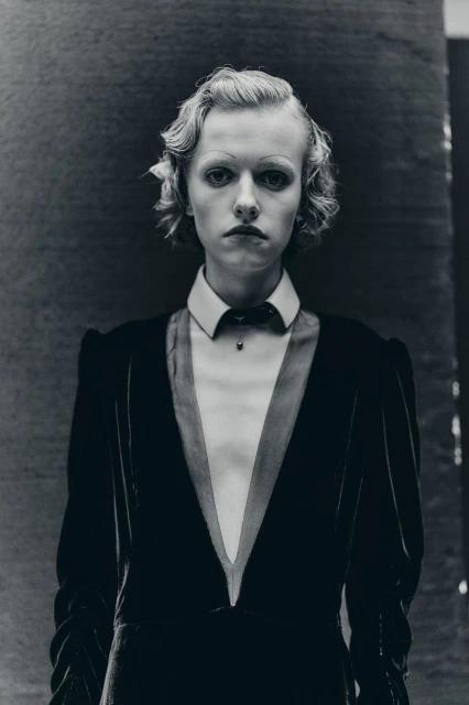 Claude by Thomas Hauser