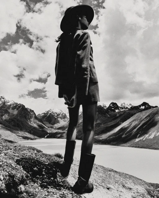 Escvdo F/W 25 Campaign