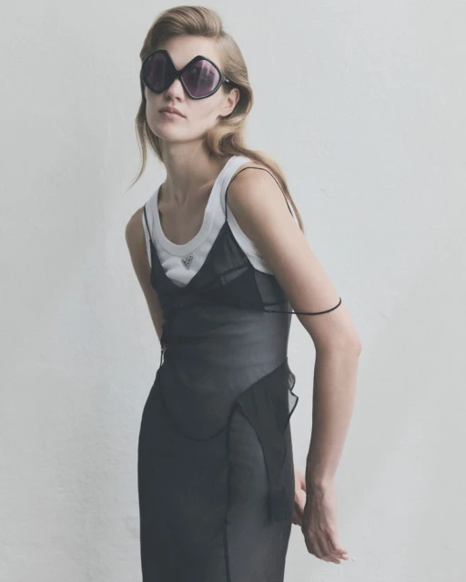 Fluid Frames for Fräulein