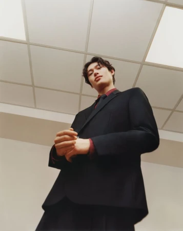 HUGO Office WI25