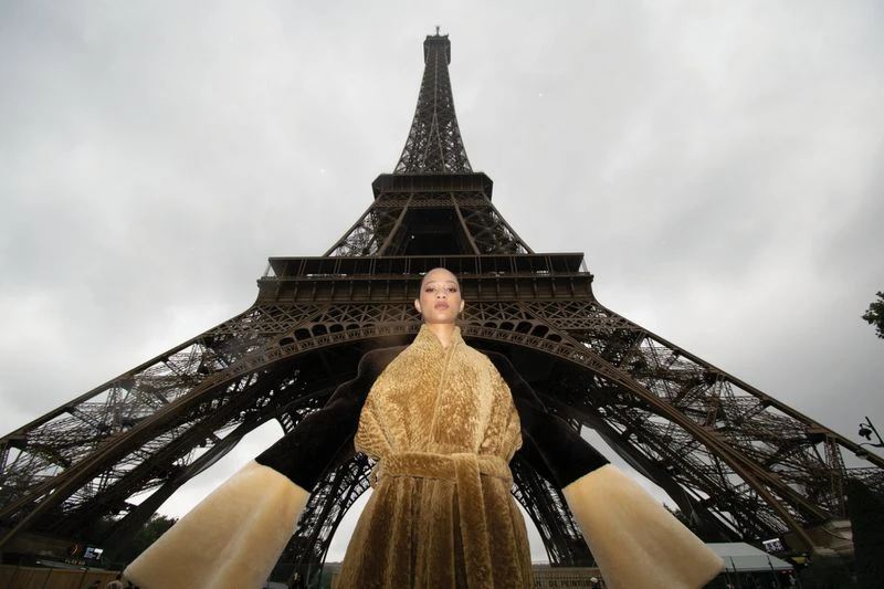 Selena & Fumiko / Tourist (Once, Twice, Thrice)