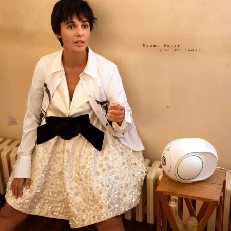 Naomi Scott: Cut Me Loose
